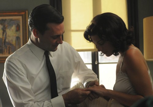 mad_men_finale_pg2_mid.jpg