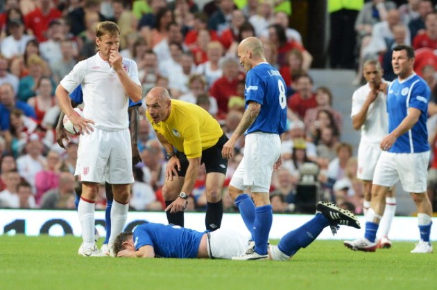 Gordon Ramsay injured - Soccer Aid