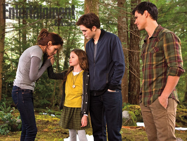 Breaking Dawn Part 2 -  Kristen Stewart, Robert Pattinson, Mackenzie Foy, Taylor Lautner