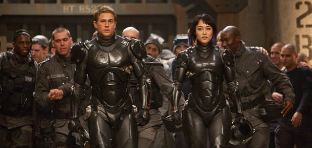 Pacific Rim - Charlie Hunnam, Rinko Kikuchi