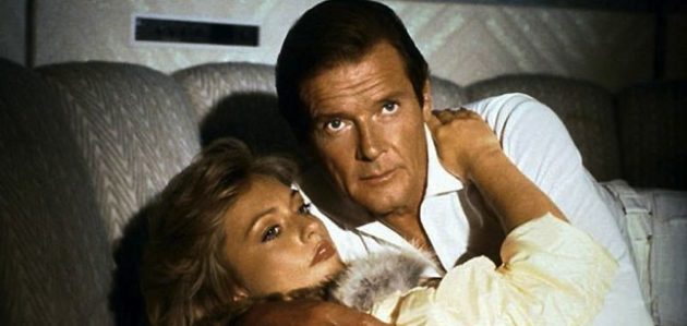 Roger Moore, James Bond