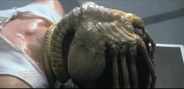 Prometheus-screenwriter-says-Alien-facehuggers-were-in-first-draft